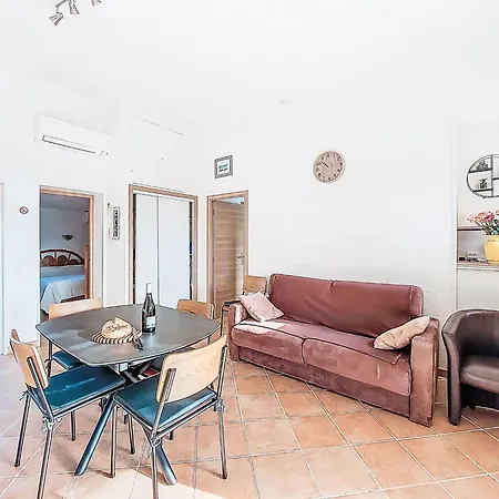 Marina Di Santa Giulia By Interhome * Πόρτο Βέκιο